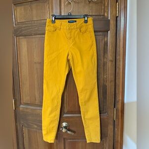 Mustard yellow Jeans size 3 juniors blue spice